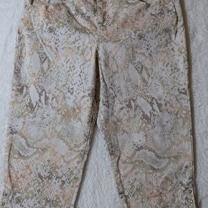 Bandolino Multicolor Animal Print Pants Size 20W Gently Worn